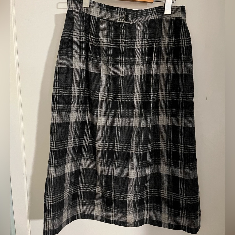 Vintage Gaytown Black & Grey Wool Plaid Skirt β 27β Waist - Picture 2 of 6